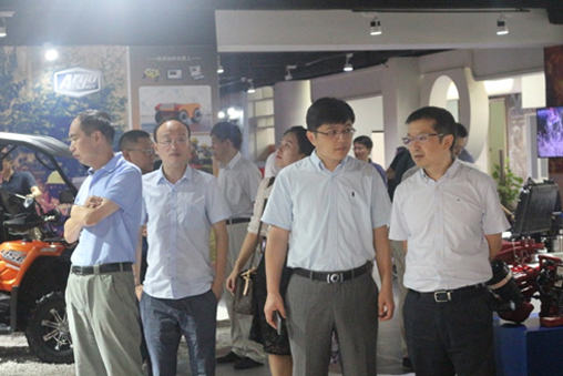 云顶集团科技治理团队考察咸亨国际应急装备中心 云顶集团科技治理团队考察咸亨国际应急装备中心